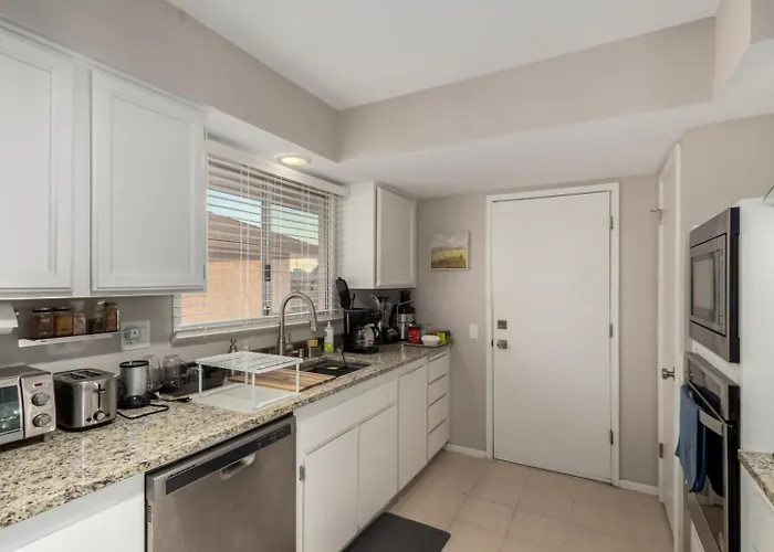 Grand Haven I 3 Bedroom Ensuite, Courtyard, Sunsets Holiday home
