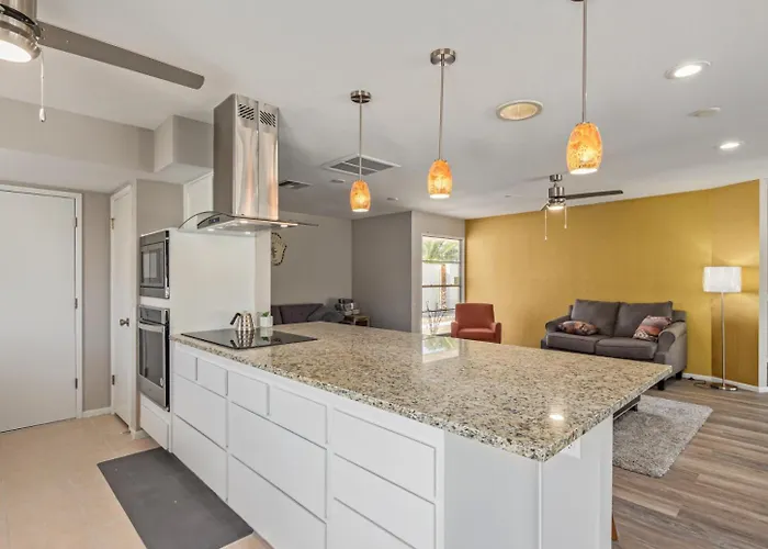 Grand Haven I 3 Bedroom Ensuite, Courtyard, Sunsets