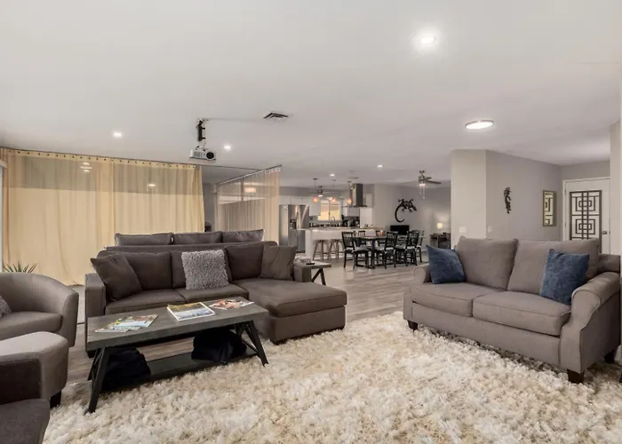 Grand Haven I 3 Bedroom Ensuite, Courtyard, Sunsets Holiday home Sun City West