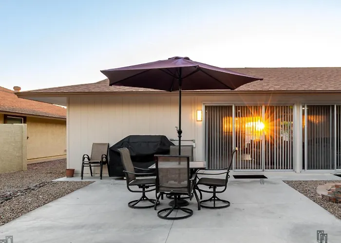 Holiday home Grand Haven I 3 Bedroom Ensuite, Courtyard, Sunsets Sun City West