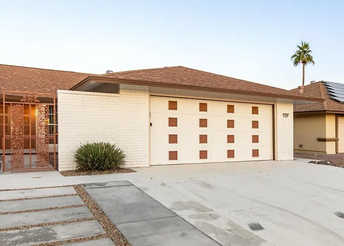 Grand Haven I 3 Bedroom Ensuite, Courtyard, Sunsets